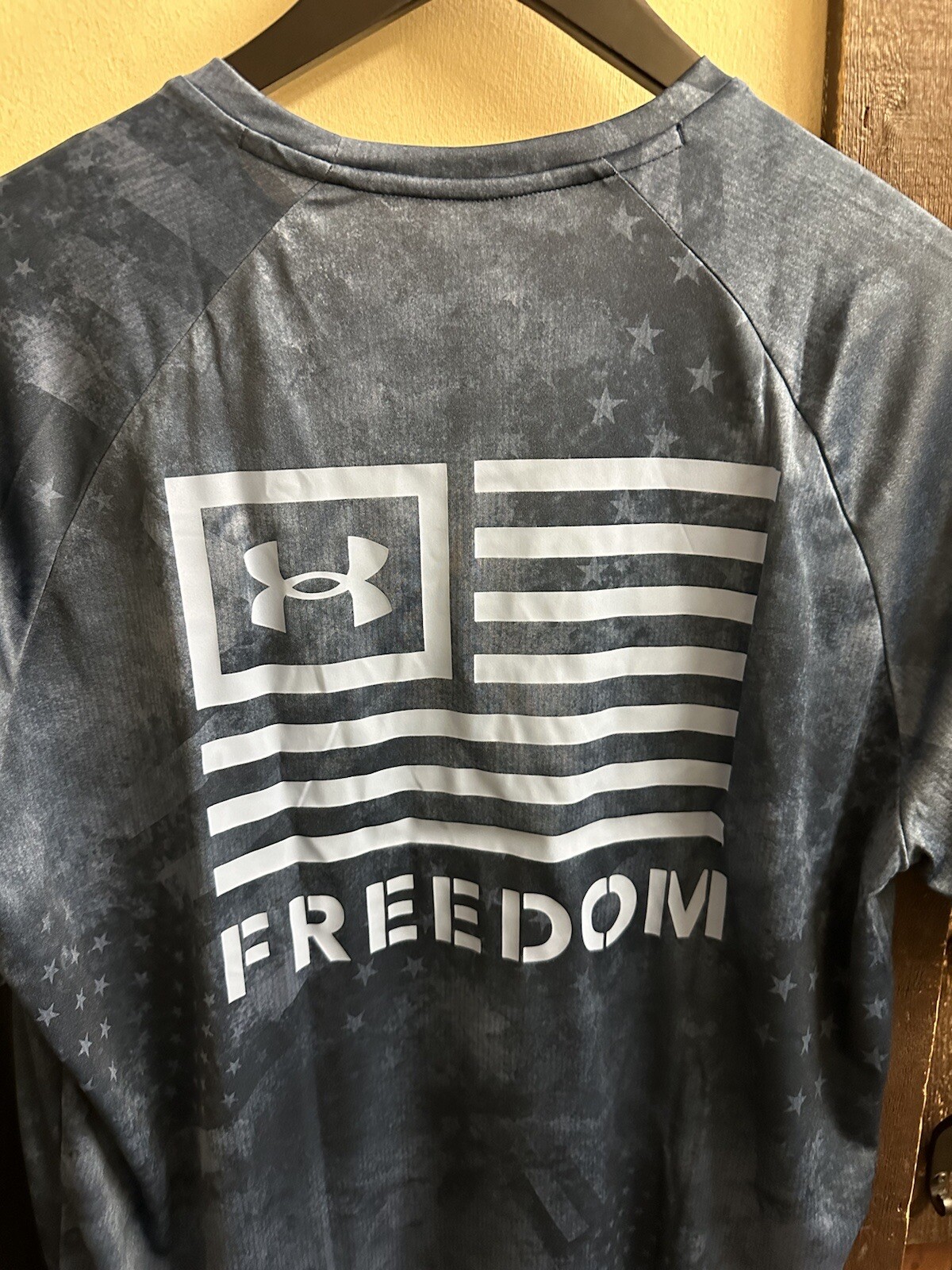 2-2025-Under Armour Men's Freedom Tech Camo Short Sleeve T-Shirt XL 1377055 gallery