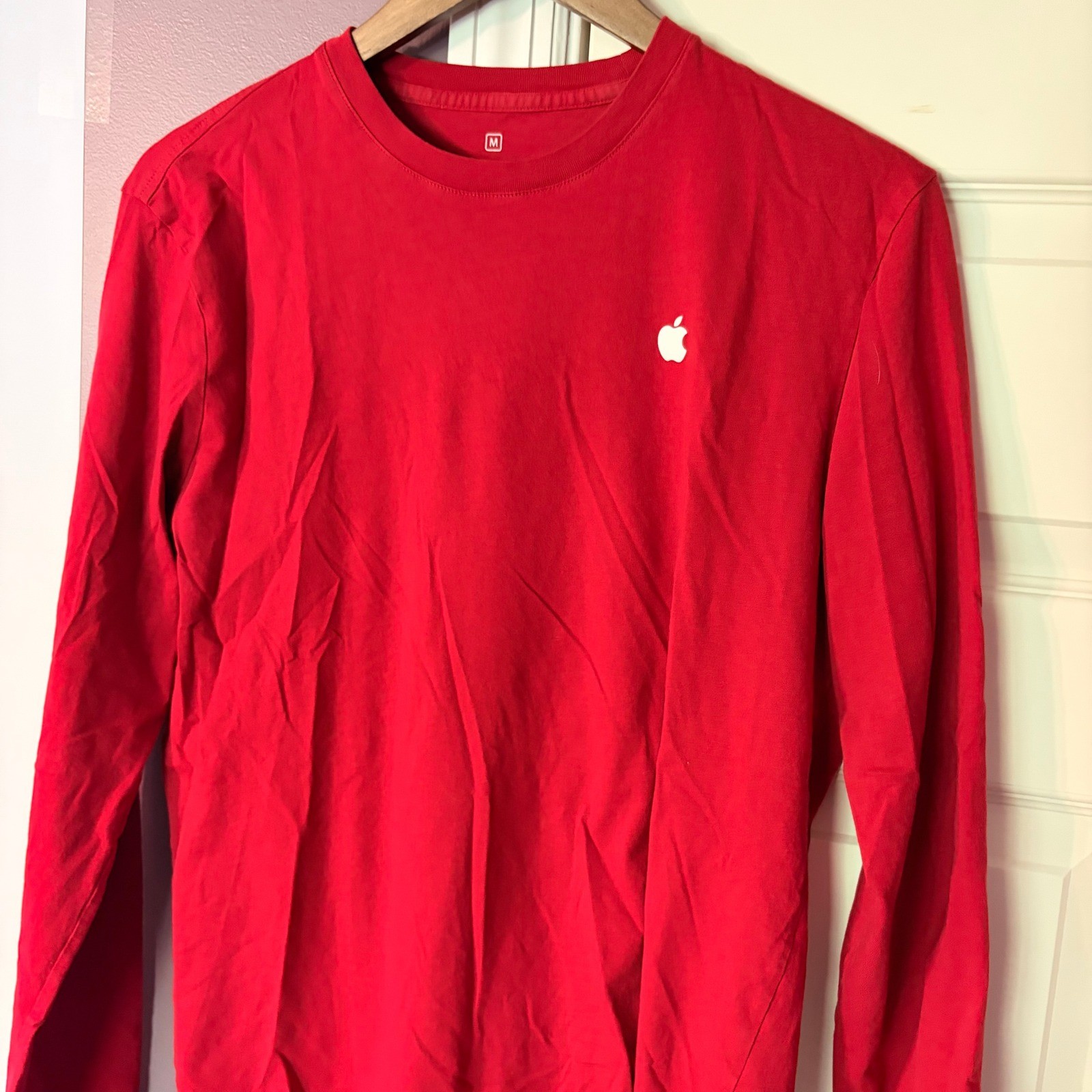 Apple Long Sleeve T-Shirt Medium Tech Red Employee Merch Logo Cotton Tee M gallery