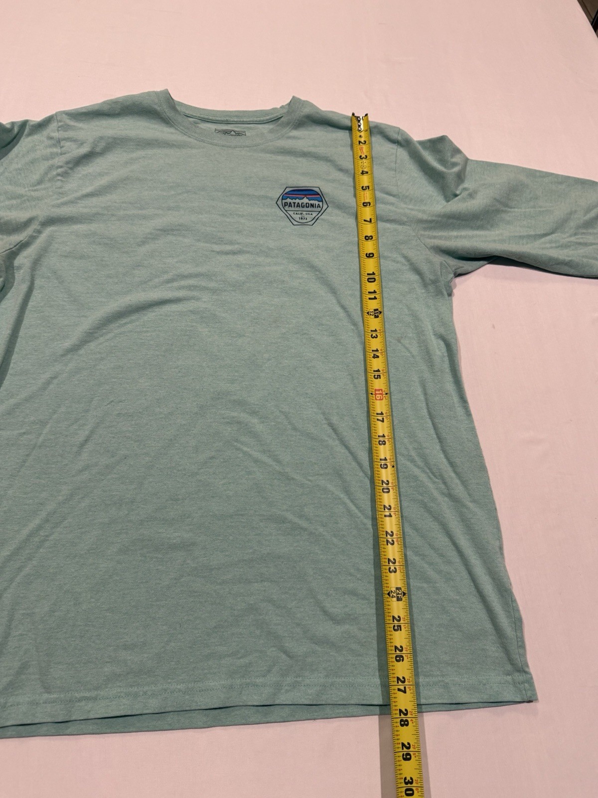 Patagonia Mens Long Sleeve Mint Green Graphic Regular Fit Size Large gallery