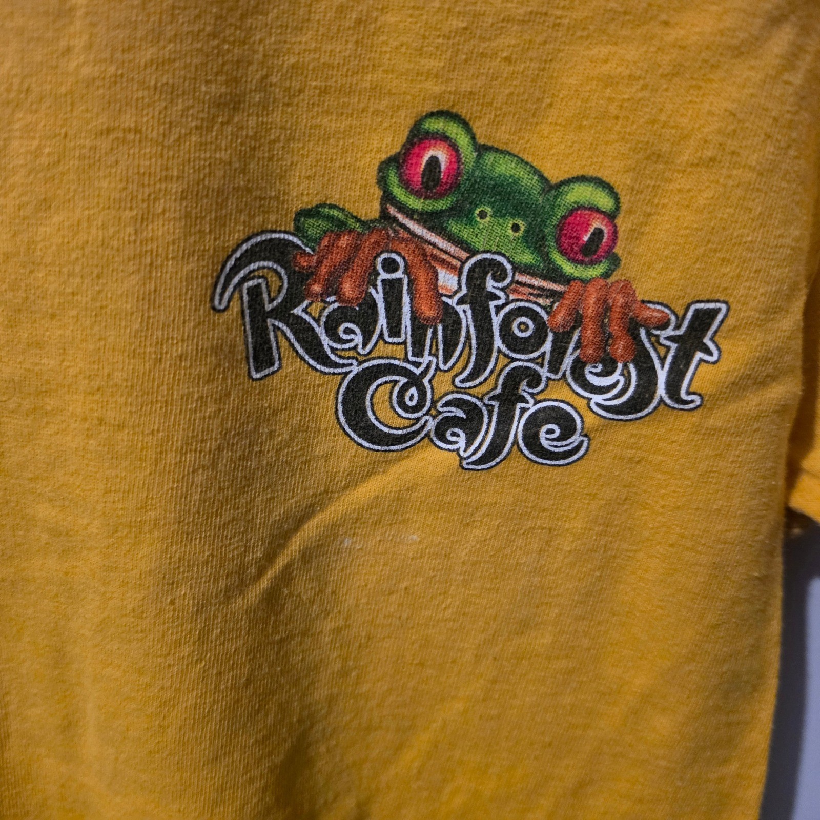 Rainforest Cafe Baltimore Graphic T-Shirt Mens Small Yellow Vintage Souvenir Tee gallery