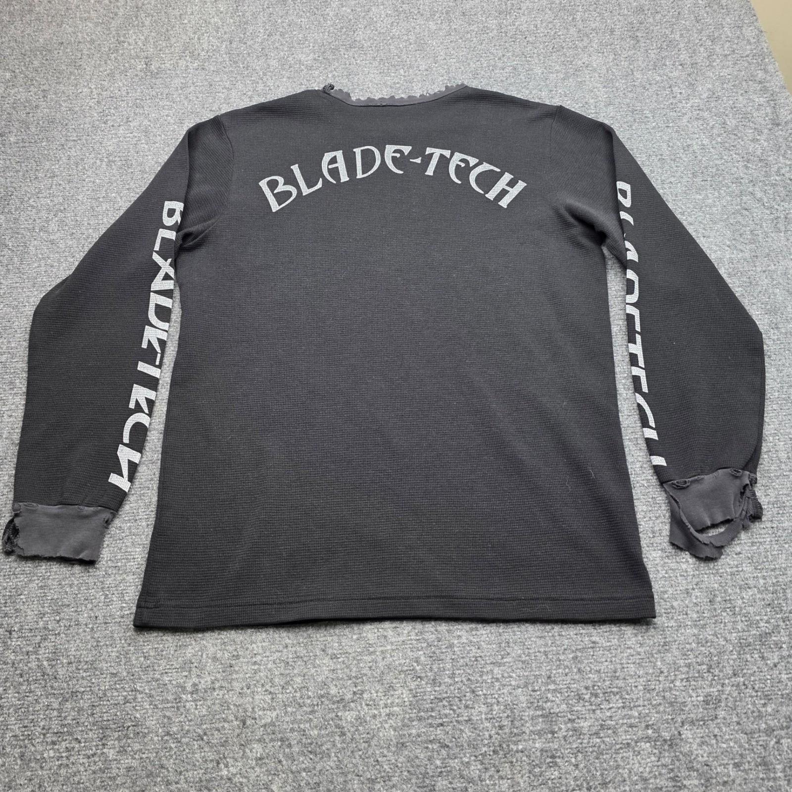 Blade-Tech Skull Guns Waffle Thermal Long Sleeve Shirt Mens L Thrashed Y2K Biker gallery