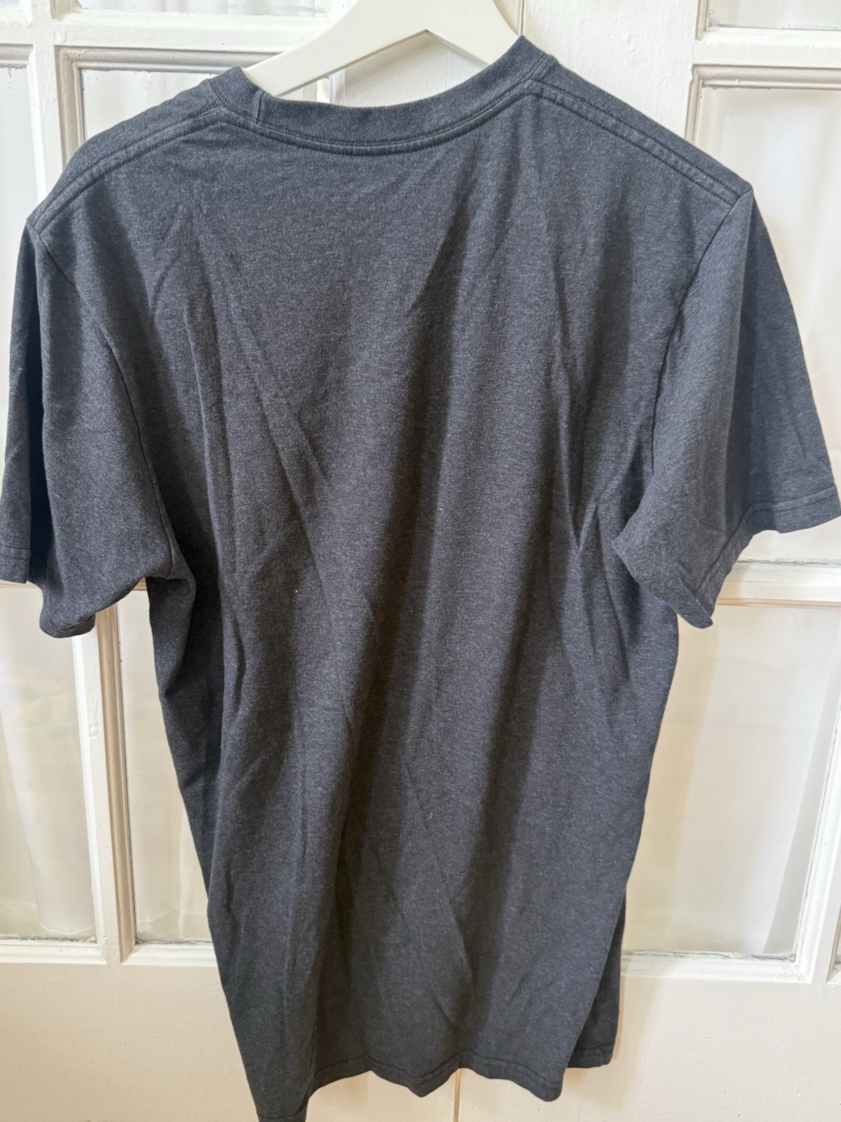 Patagonia Men’s M Gray Graphic Print Short Sleeve Tee gallery