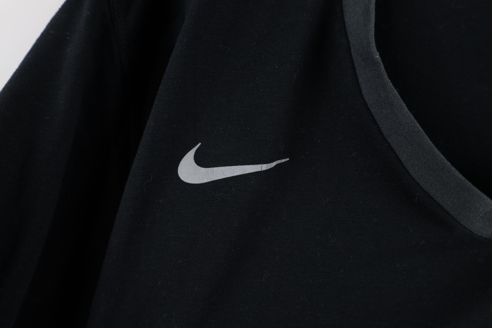 Nike Running Mens XL Spell Out Kenya Shield Tailwind Short Sleeve T-Shirt Black gallery