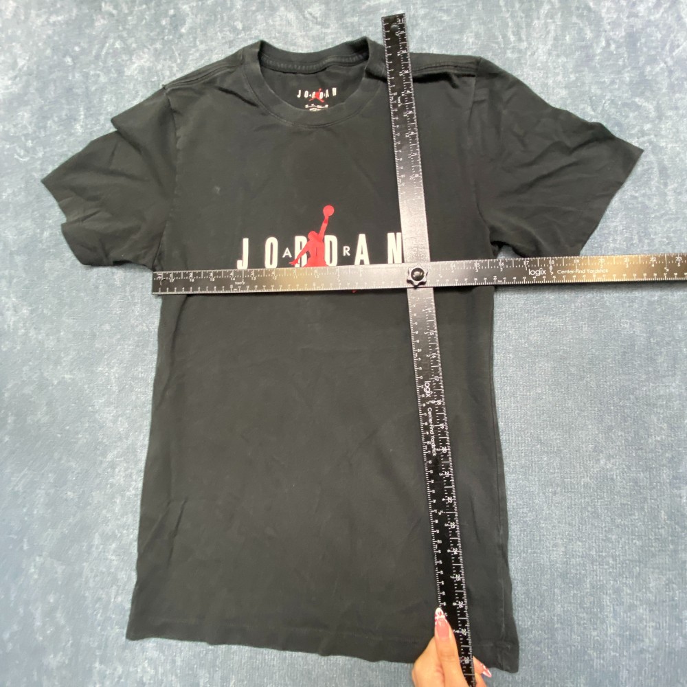 Air Jordan T Shirt Mens XS Black Jumpman Logo Streetwear Outdoor Trendy Tee gallery