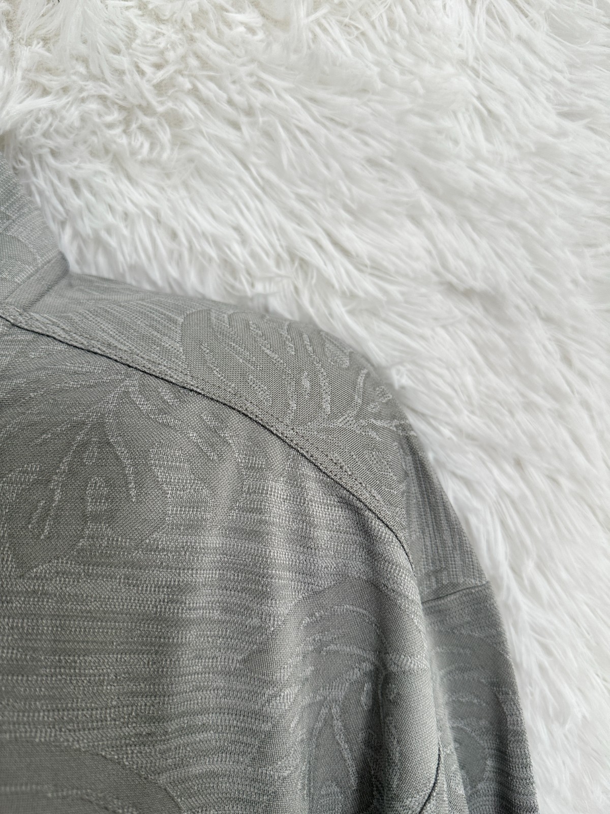 Tommy Bahama Big & Tall Men's Size 2XLB Gray Half Zip Monsterra Fade Shirt NWT gallery