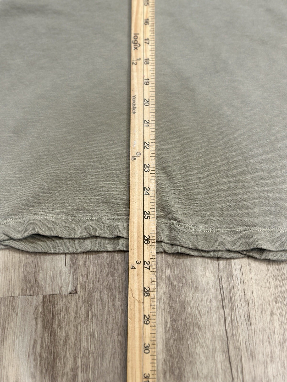James Perse Men’s Long Sleeve Graphic Henley Washed Taupe Size 3 * gallery