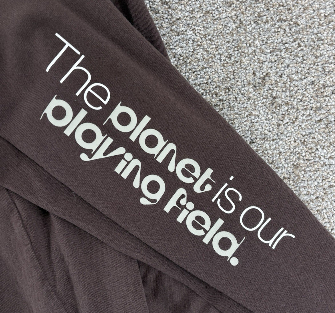 Nike Max90 Playing Field Long Sleeve Tee Mens L Loose Fit Brown Embroidered Logo gallery