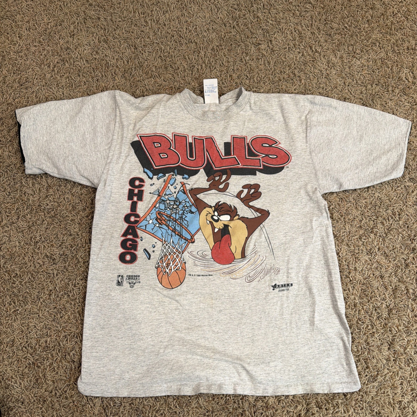 1993 Artex Sportswear Chicago Bulls Tasmanian Devil Shirt Size L T-shirt gallery