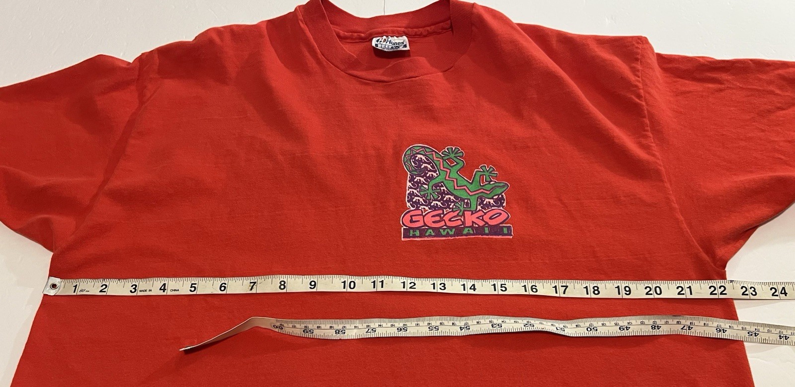 Vintage 90s Gecko Hawaii Graphic T Shirt Red Neon Lizard Logo Single Stitch XL gallery