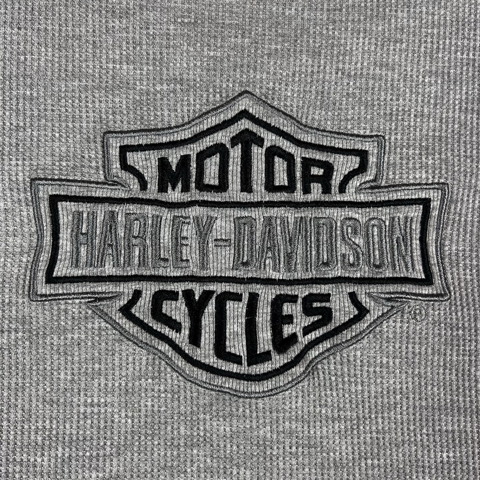 Vintage Y2K Harley Davidson Thermal Waffle Knit Shirt Men's Large Embroidered gallery