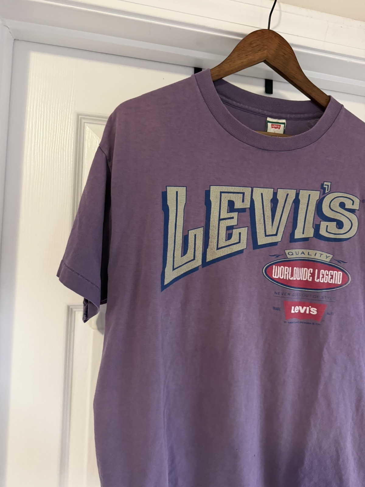 Rare VTG 90s Levi’s T-Shirt Size L Single Stitch USA 1990s gallery