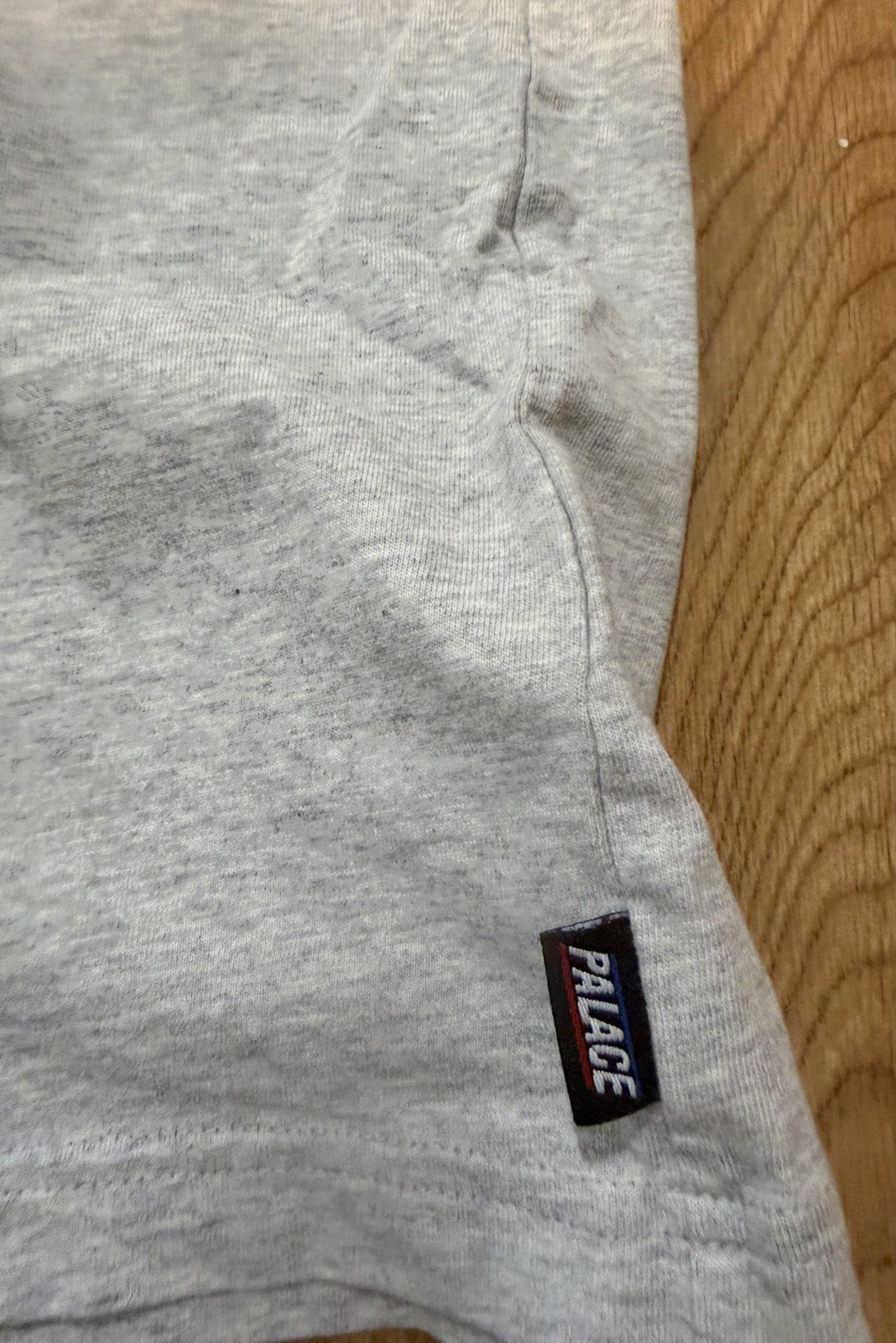 Men’s Palace Skateboards Gray Spellout Logo Basically A T Shirt Medium Preowned gallery