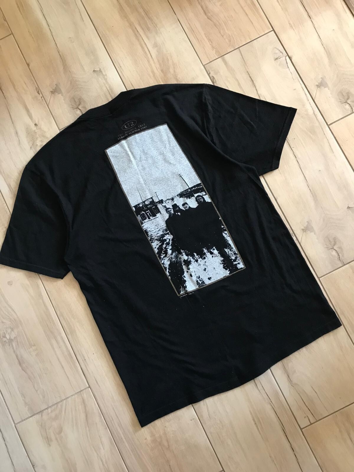 Vintage U2 The Joshua Tree Europe Summer Tour 1987 Band T Shirt Hering X-Large gallery