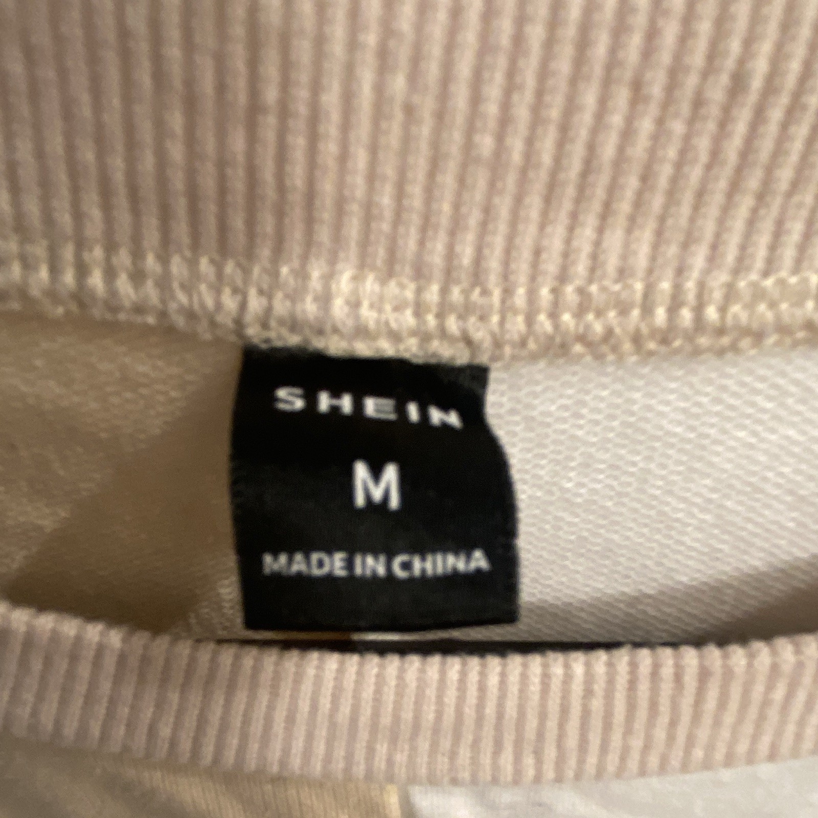 SHEIN Men Beige/White Colorblock Graphic Print Crew Neck Short Sleeve Tee M gallery