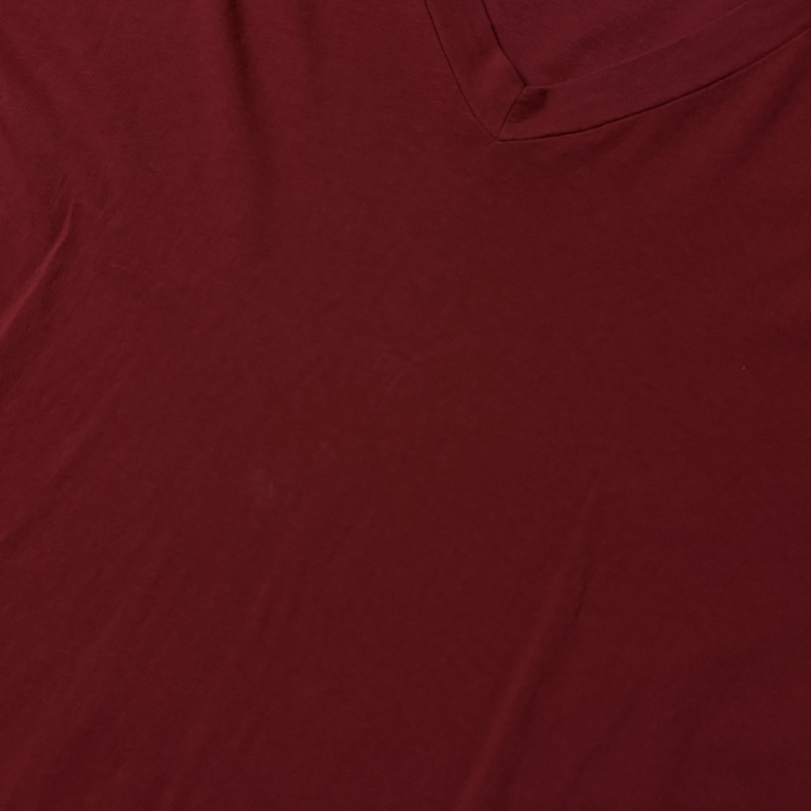 James Perse Men's Size 4 = X Large Red Combed Cotton V-Neck Short Sleeve T Shirt gallery