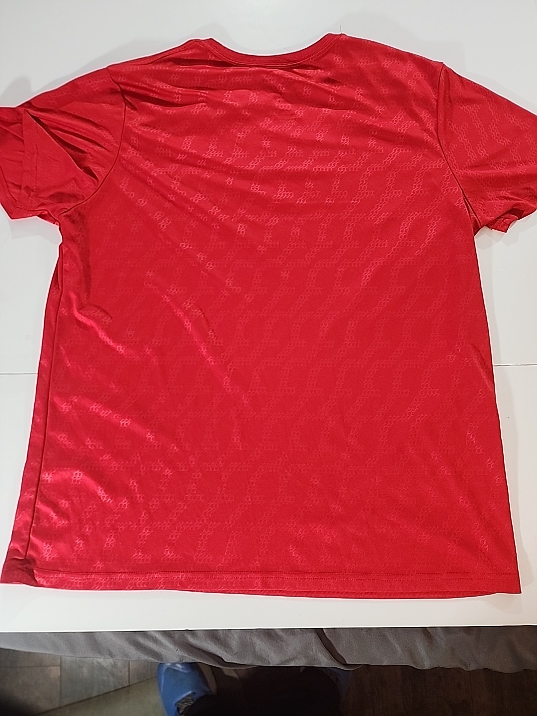 Disney Mr Incredible Shirt Men 2XL Red Embossed Pattern Athletic Performance Tee gallery