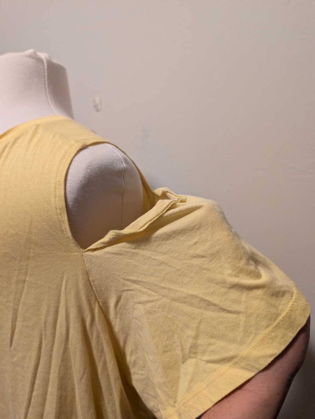 Peanuts Hybrid Apparel 1X Short-Sleeve Snoopy Cold Shoulder Tee Yellow gallery