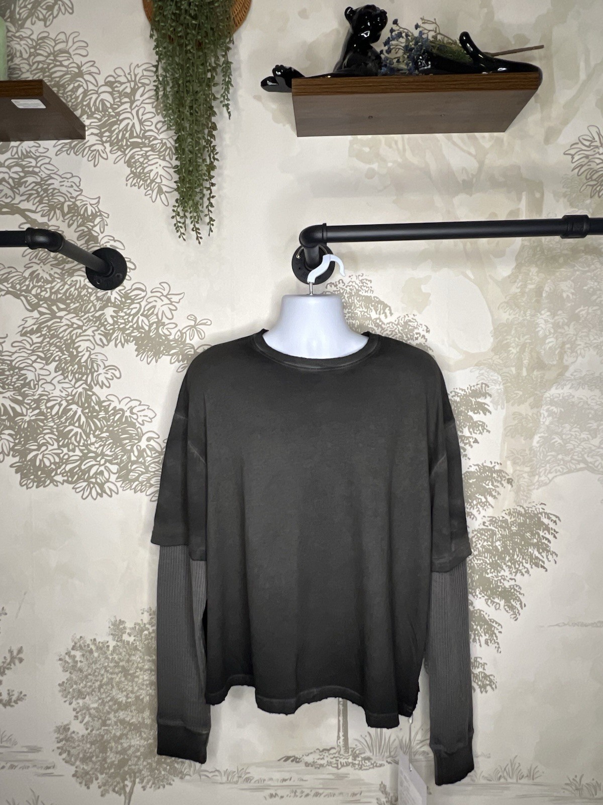YOUNGLA Rare! SAMPLE PROTO. Size M Long Sleeve YP8044 Brand New Black/Oil Wash gallery