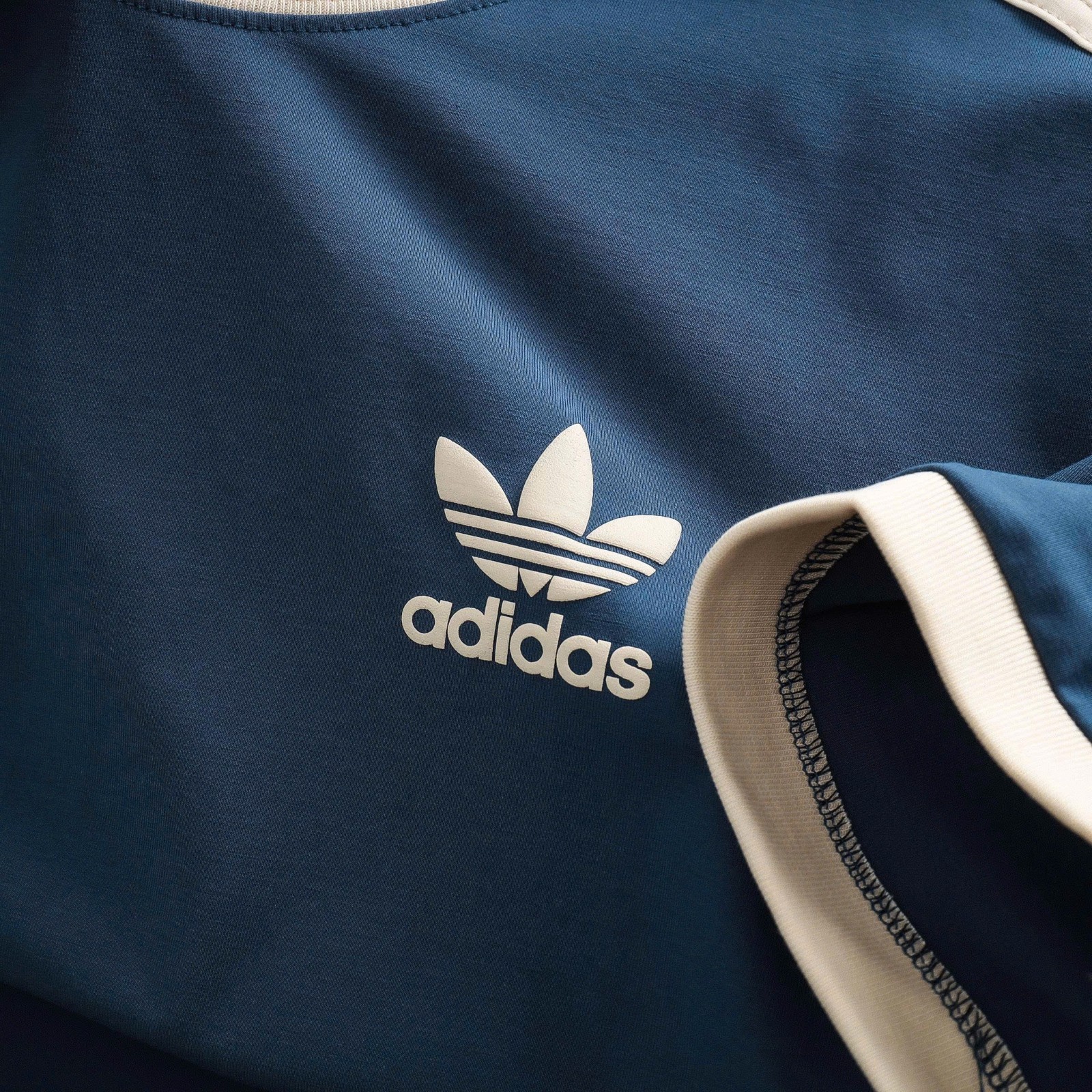 ADIDAS ORIGINALS 3-STRIPES CALIFORNIA Retro Trefoil TEE SHIRT ~ NAVY BLUE gallery
