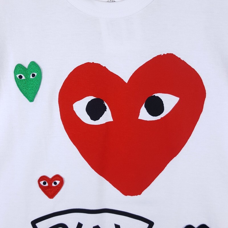 COMME DES GARCONS Shirt Mens Small White Pullover Crew PLAY Logo Hearts Unisex gallery