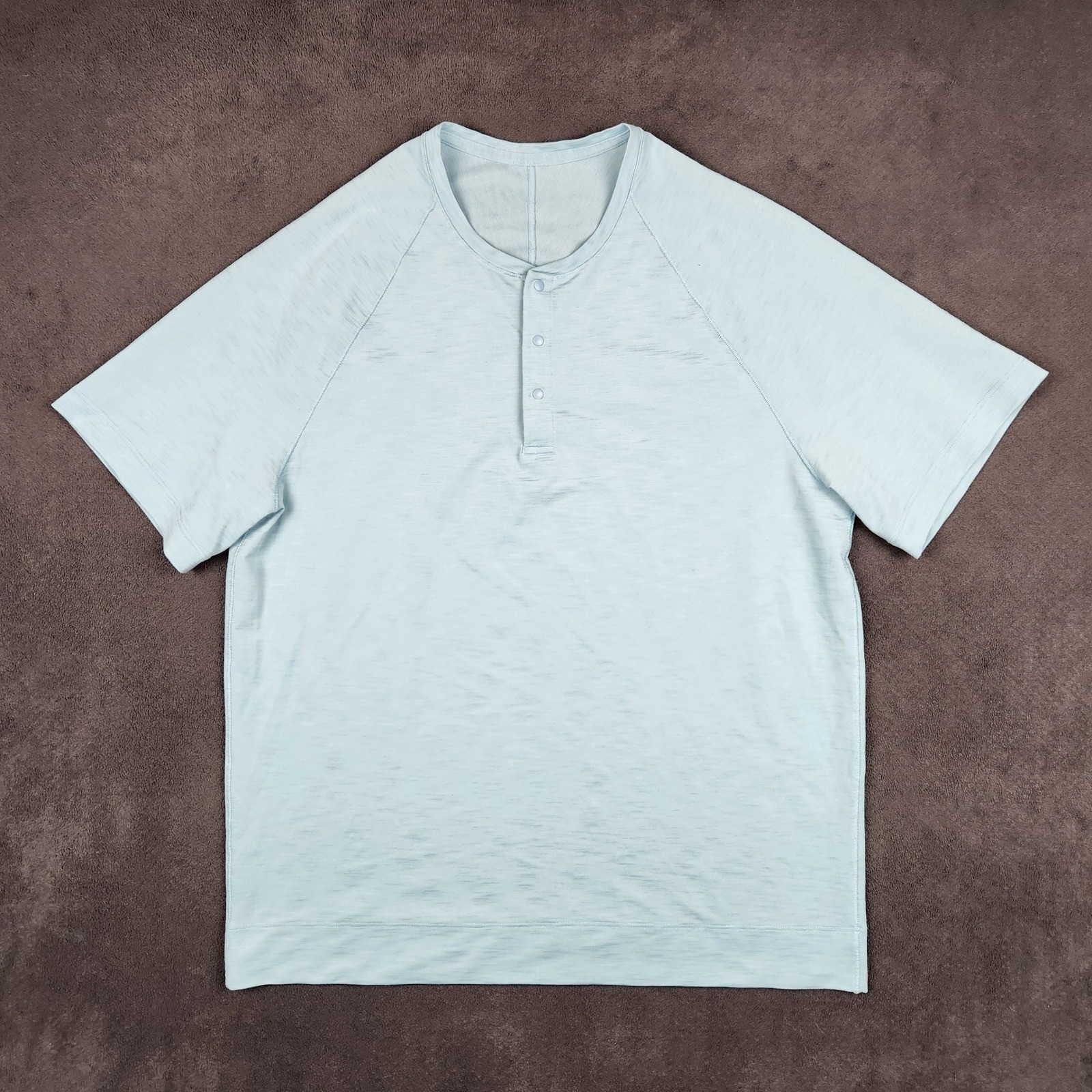 Lululemon Metal Vent Tech Henley 2.0 Shirt Mens XL Light Blue Short Sleeve gallery