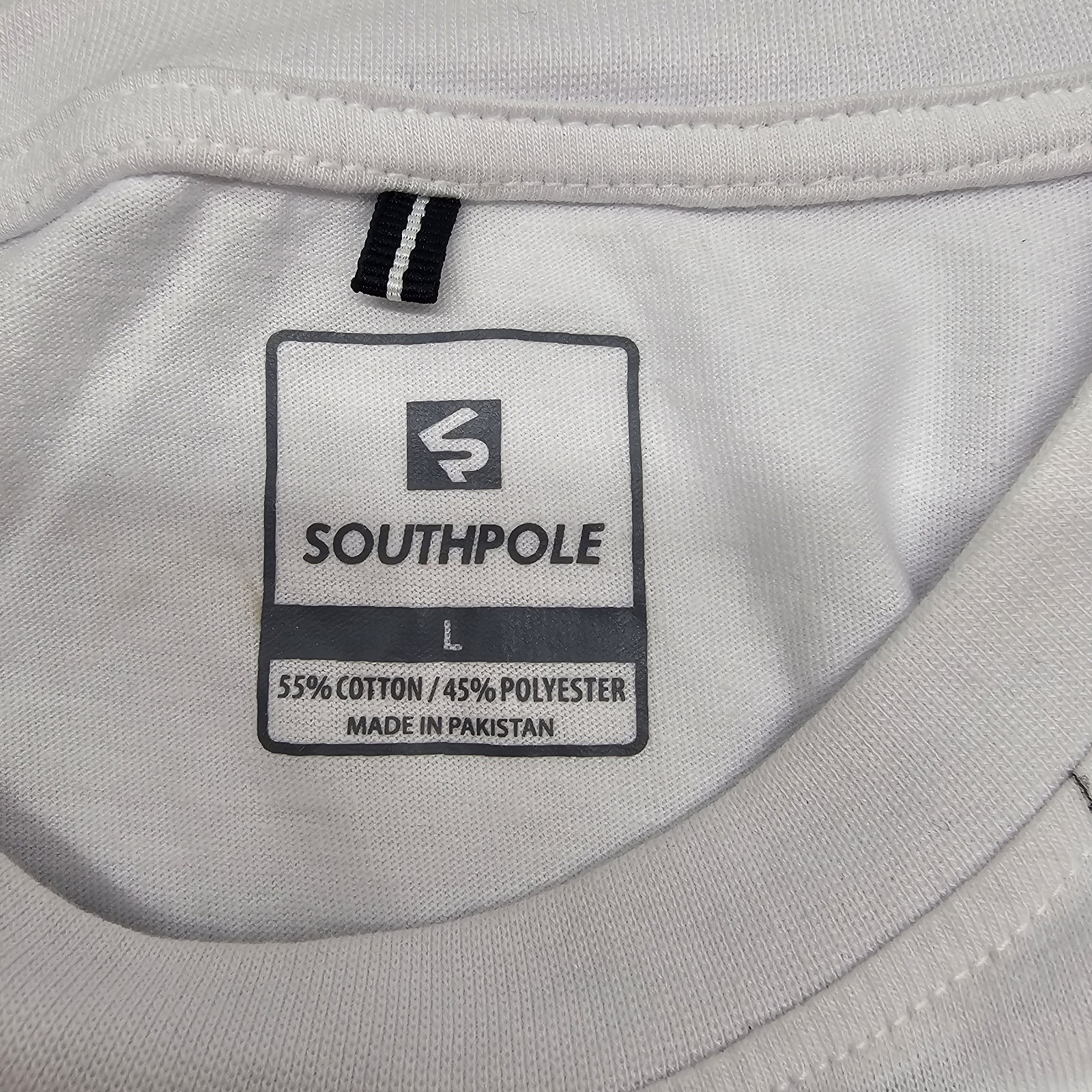 Southpole Mens Large Legend Graphic Graffiti Bear Y2K 90s Short Sleeve Crew Tee gallery