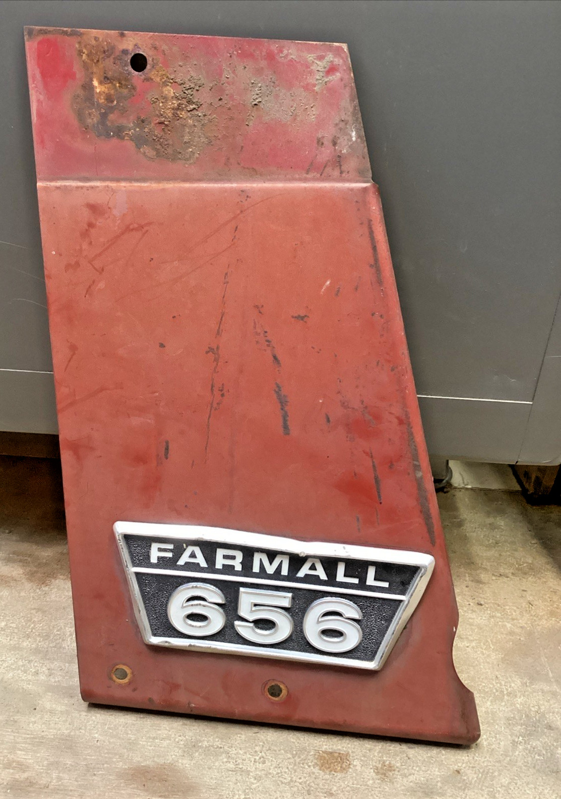 Farmall Radiator LH Side Panel with 656 Emblem #538345R1 & 2753965R1