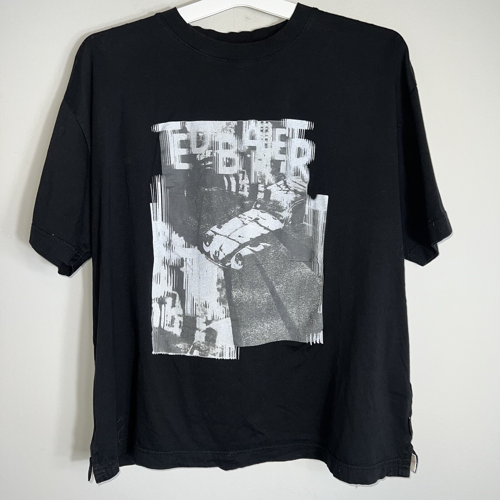 Ted Baker Black Thebul Short Sleeve Graphic T Shirt-Mens Size 4 (US Large) gallery
