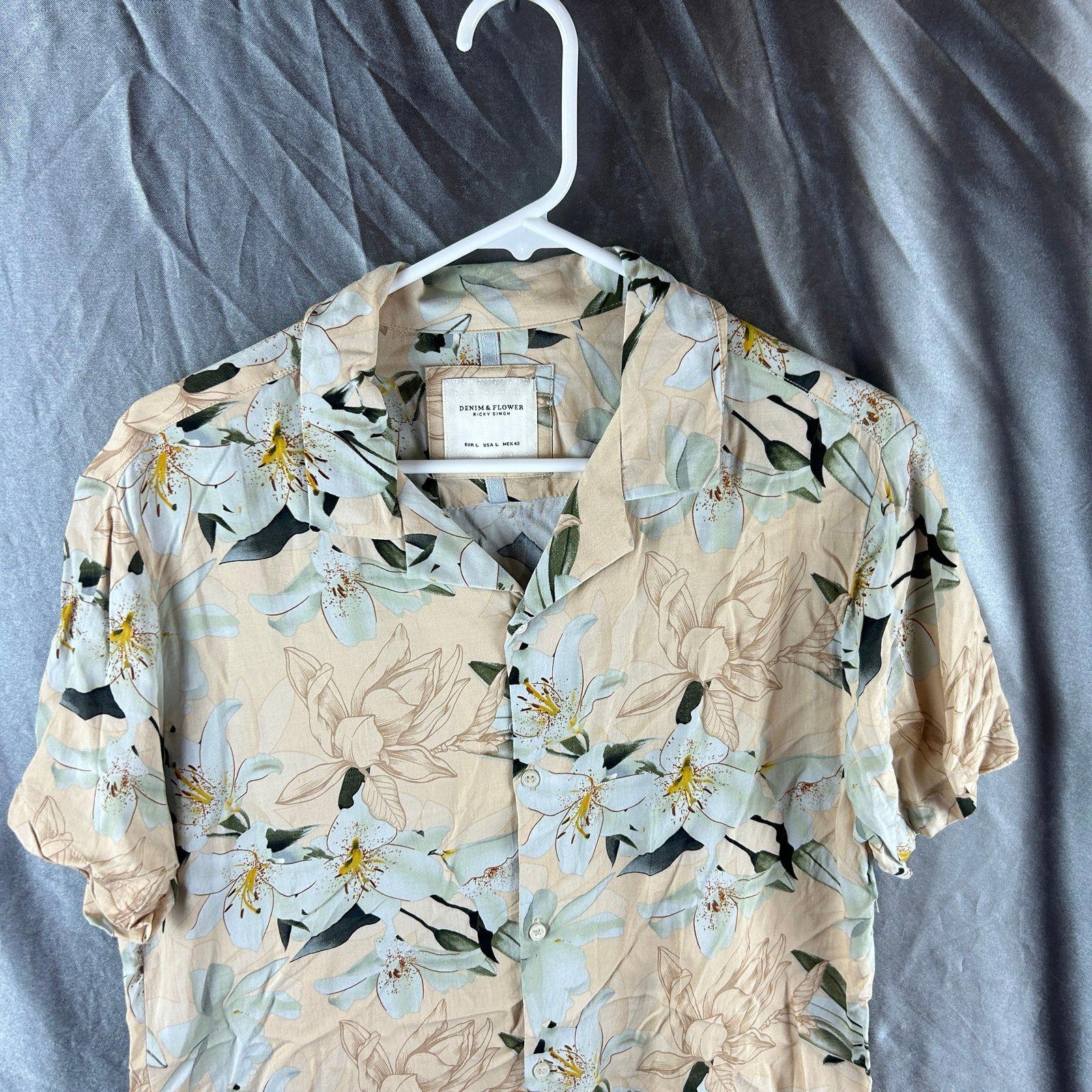 Denim & Flower Ricky Singh Men's Large Floral Button Front Camp Shirt Beige gallery