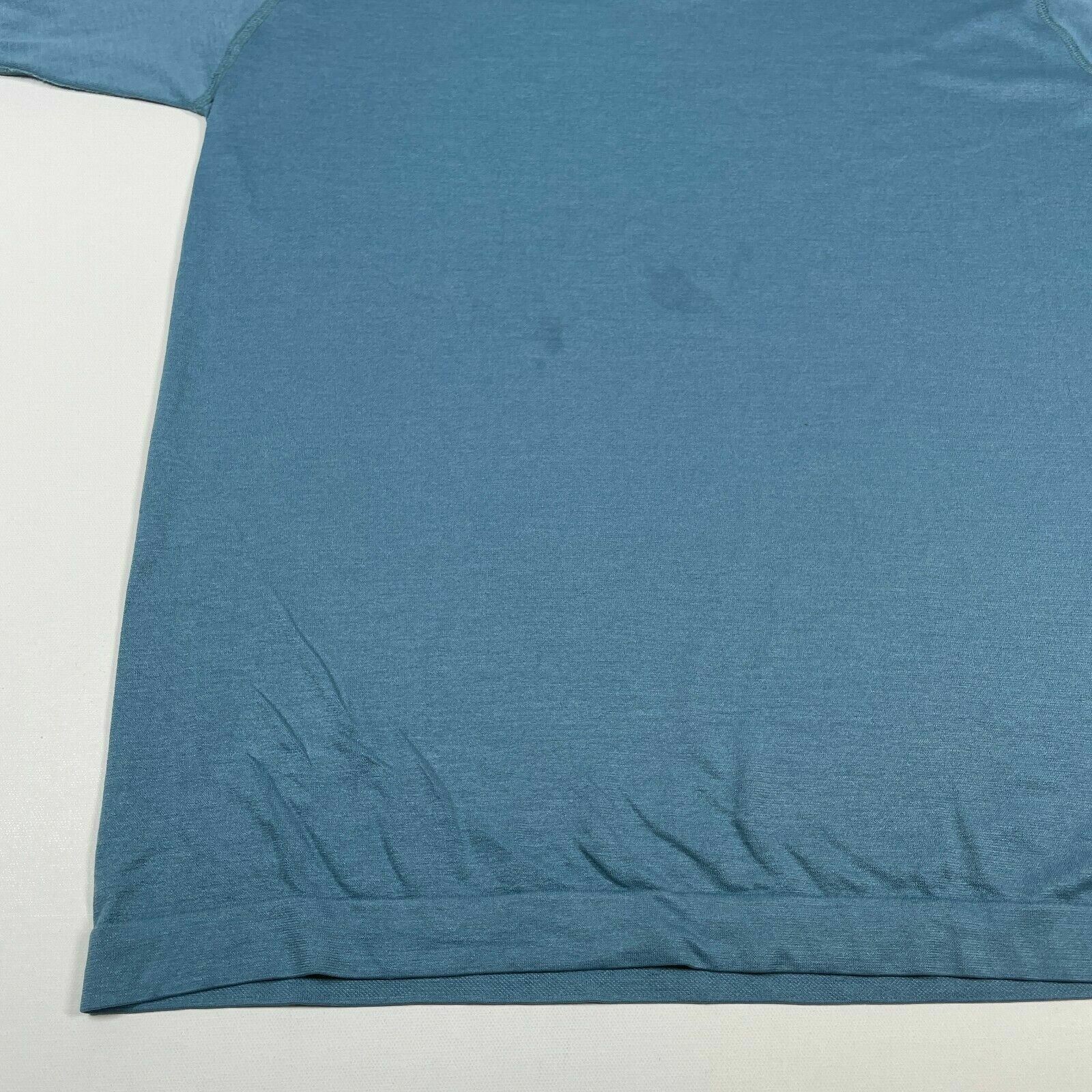 Chubbies T-Shirt Blue Short Sleeve Polyamide Rear Pineapple Logo Adult Medium gallery