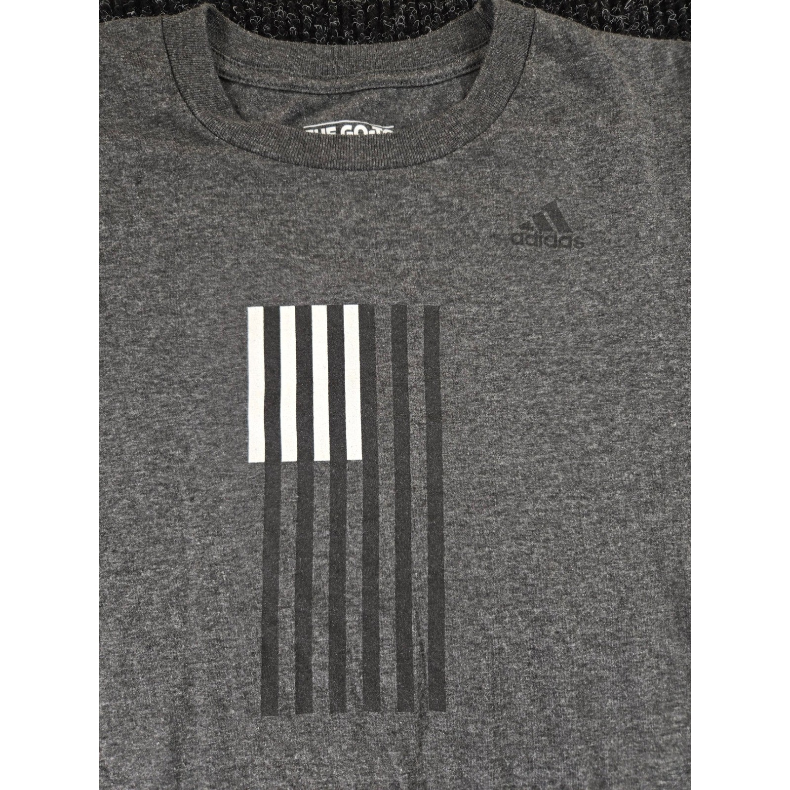 Adidas Mens The Go-To Tee Heather Grey Vertical Flag Graphic T-Shirt Small S/P gallery