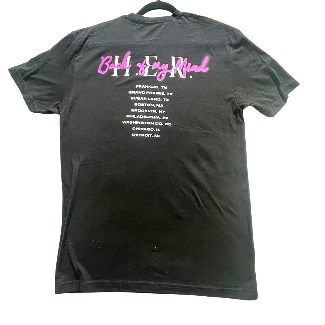 The Thread Shop T‑Shirt Men M Black Graphic Streetwear Tour Style Cotton Tee EUC gallery