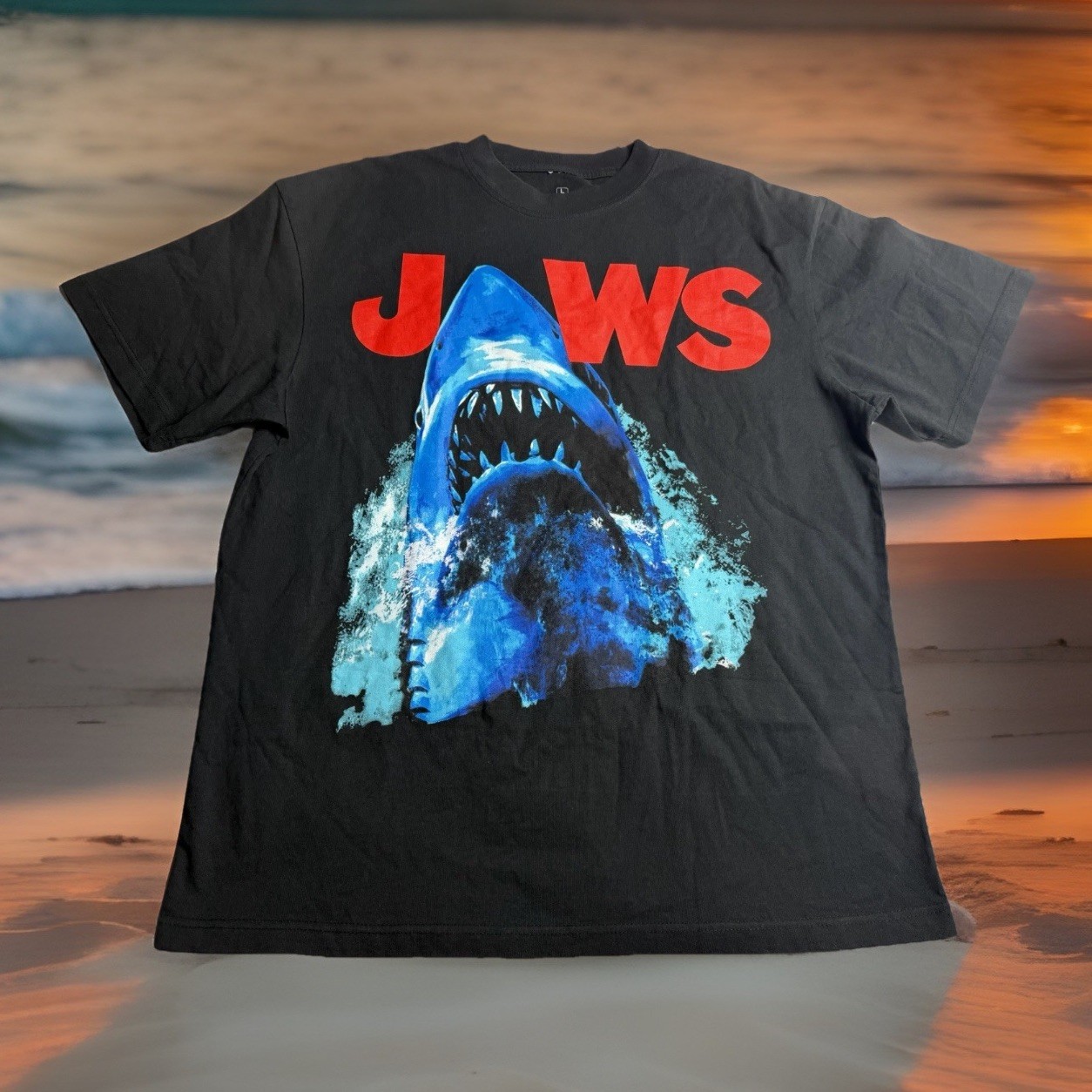 Jaws Ripple Junction Universal Heavyweight SS Black Shirt Movie Sz L B87 gallery