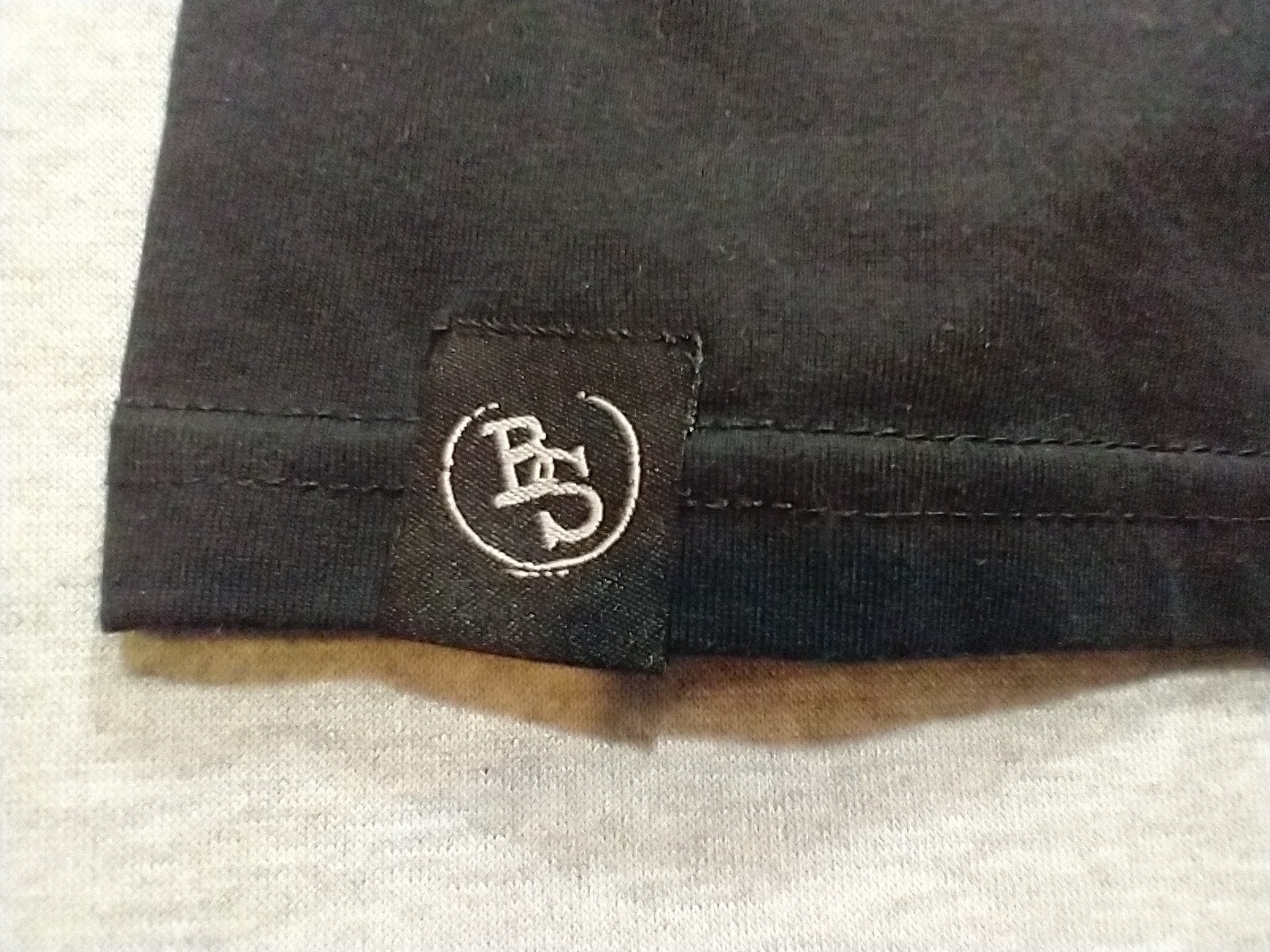 Brooklyn Standard T-Shirt L NY/LA. Stripes Raised Lettering New York Los Angeles gallery