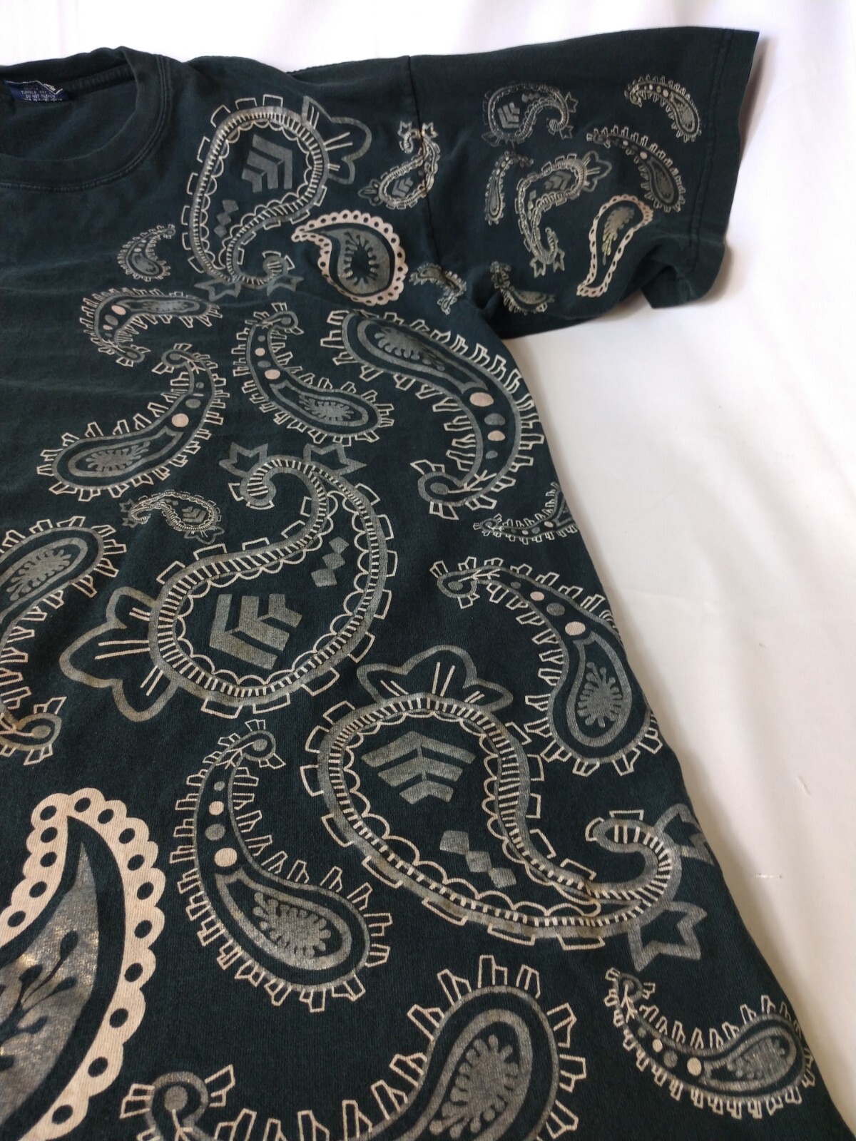Deluxe By LG Men’s XL Paisley Pattern AOP Cotton T Shirt gallery