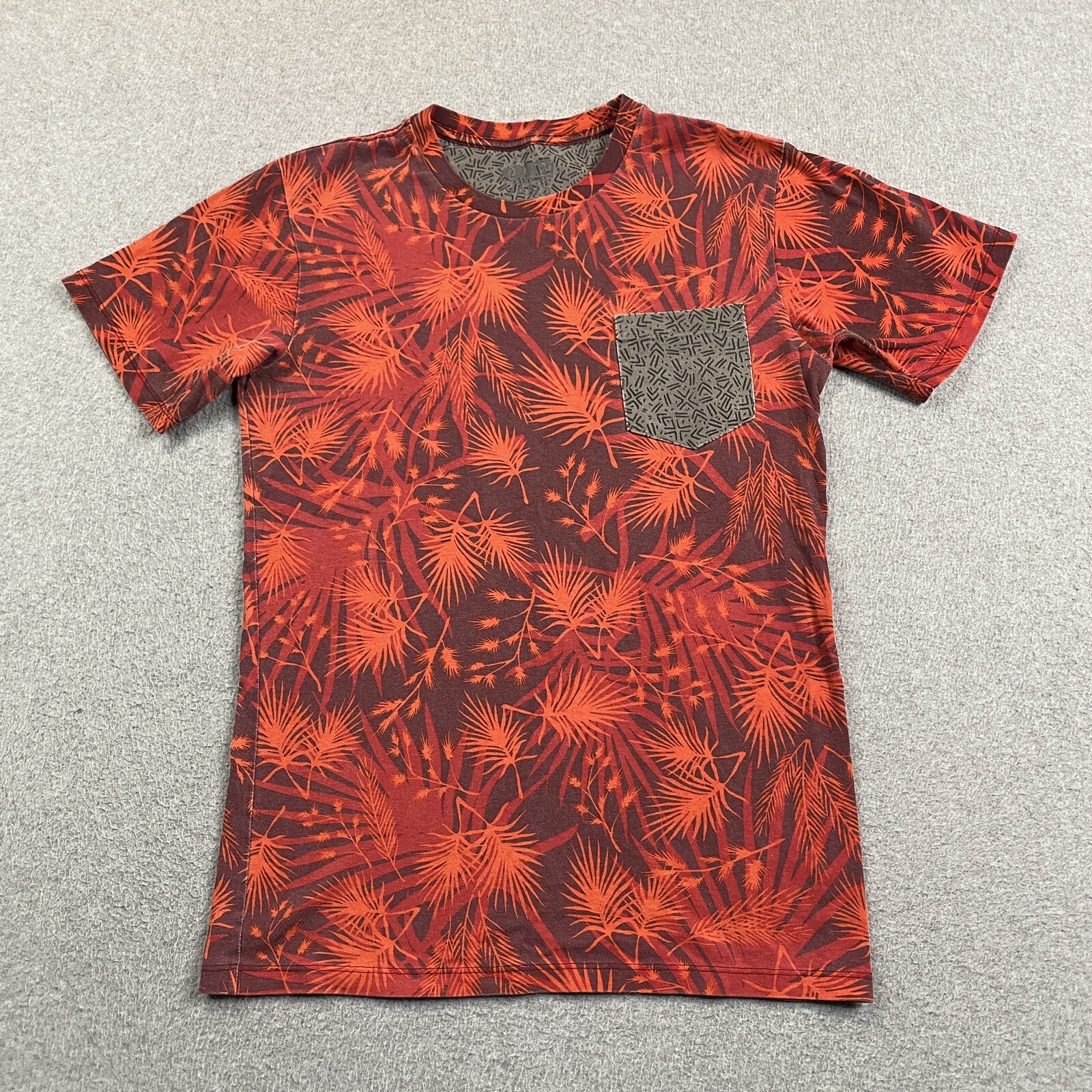 Vans Shirt Men Medium OTW Collection Tropical Print Pocket Tee Skater Streetwear gallery