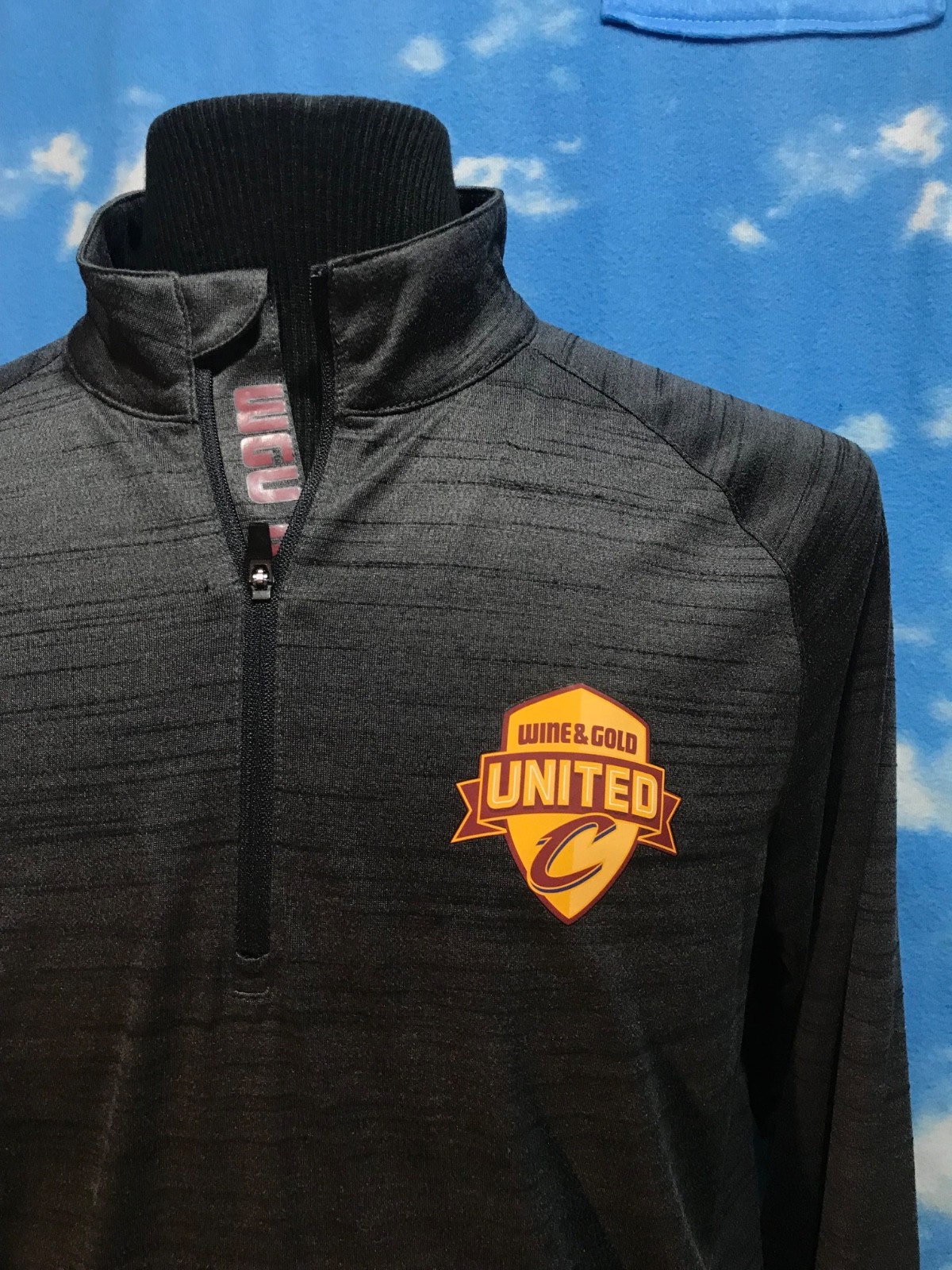 Cleveland Cavaliers Jacket 1/4 zip Medium M NBA Wine & Gold Gray C38 gallery