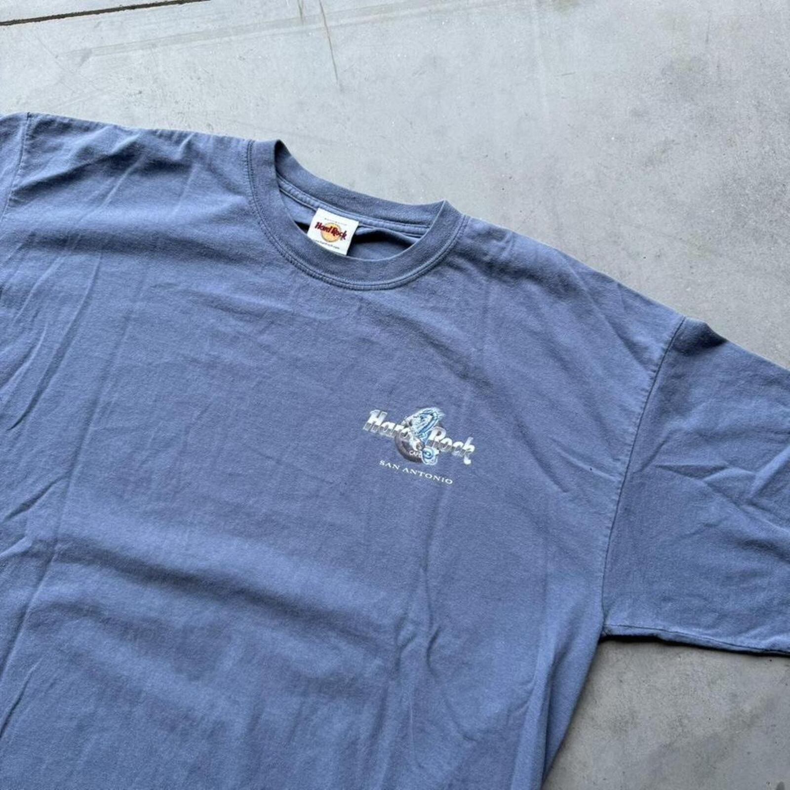 Hard Rock Cafe Dragon Graphic Tee gallery