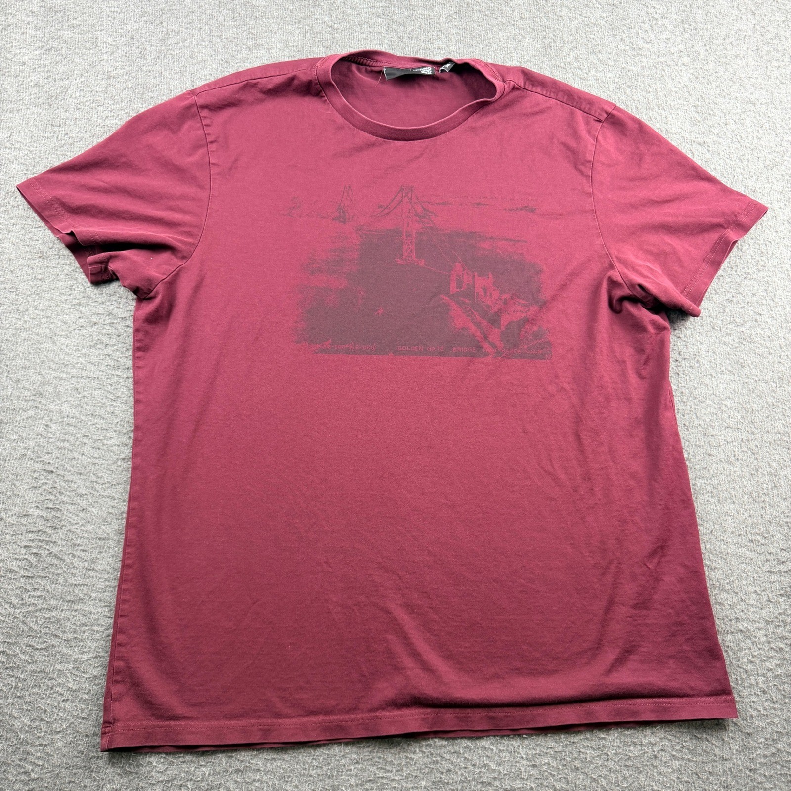 Murano Liquid Luxury Slim Fit TShirt Men's XL Burgundy Golden Gate Bridge Cotton gallery