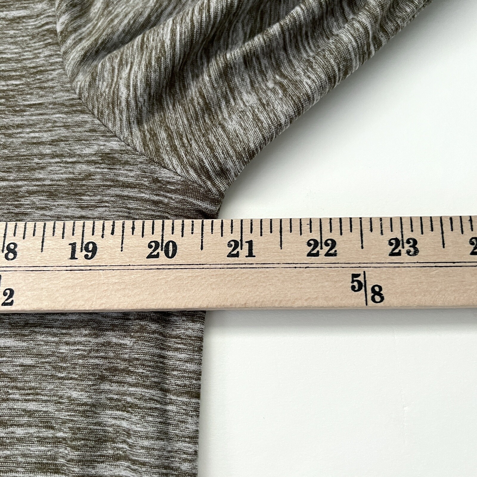 Raw Yarn Industries Size M Heathered Long Sleeved Top Olive Green Crew Neck gallery