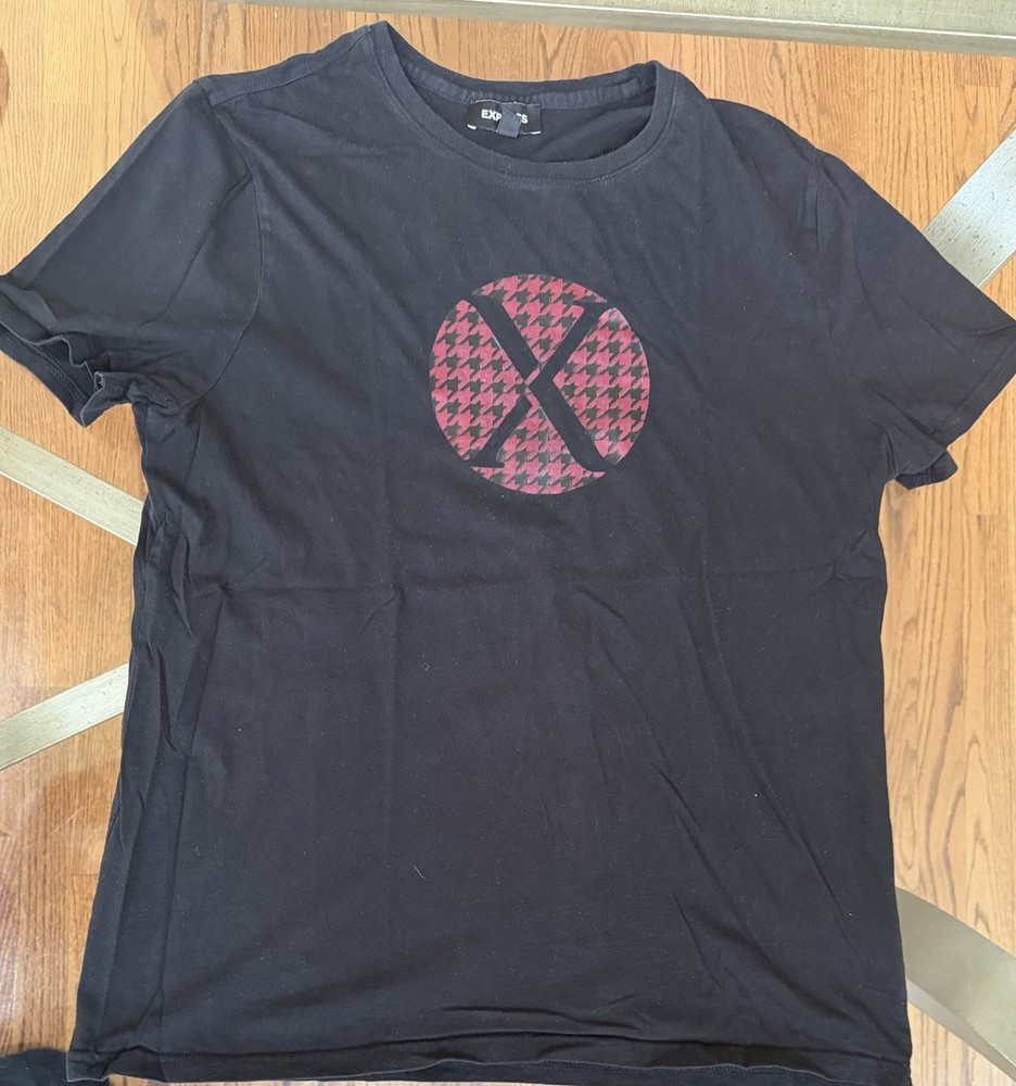 Express Men’s L Black/Red Graphic Logo Crew Neck Short Sleeve Regular T-Shirt