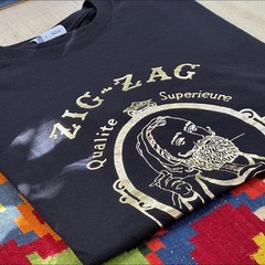 ¥¥ RETRO AUTHENTIC ZIG ZAG ROLLING PAPERS VINTAGE SHIRT 👕 with gold print ¥¥