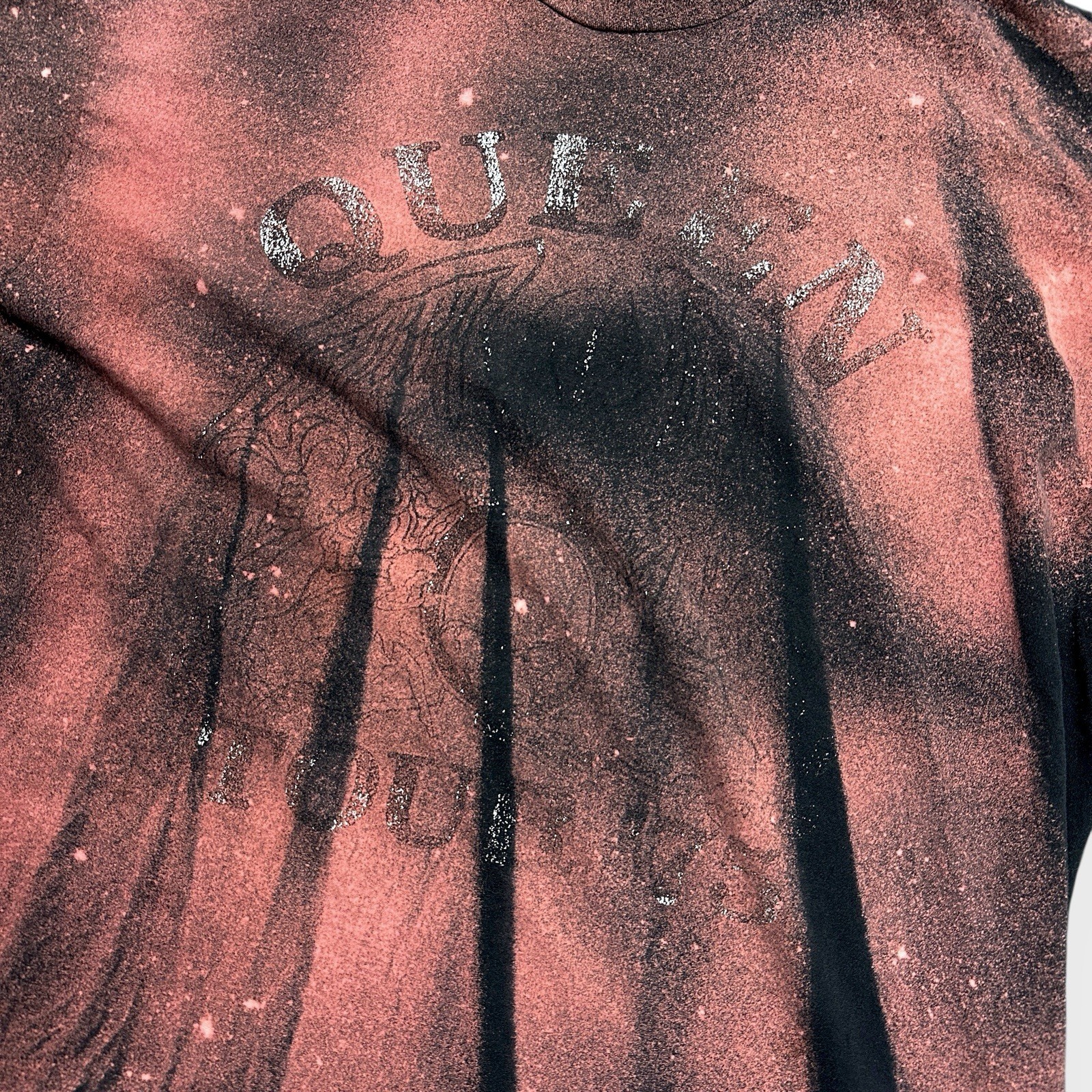Queen Band Tour ’75 Tie-Dye Graphic T-Shirt Size 2XL Retro Black VTG Spray Style gallery