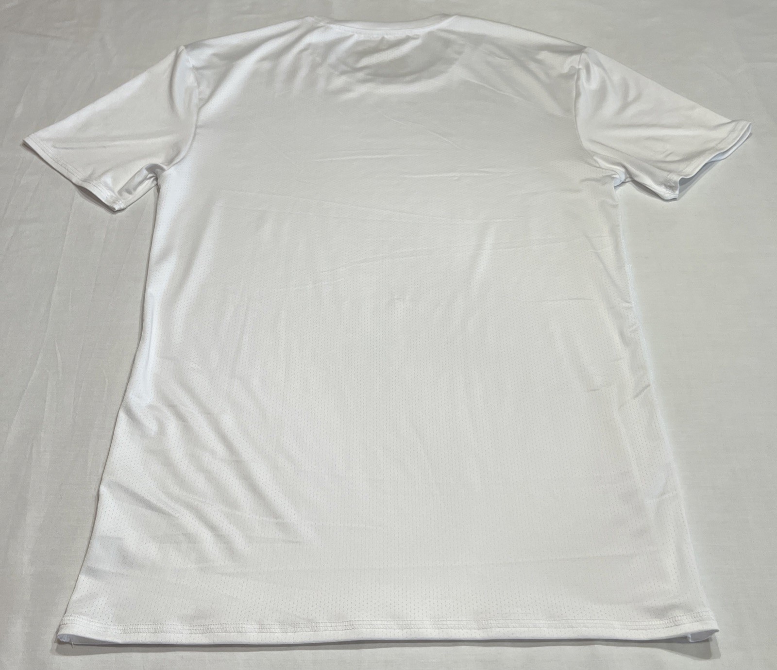 Men’s Hanes Moves Breathable Lightweight Shortsleeve Tshirt White Size Medium gallery