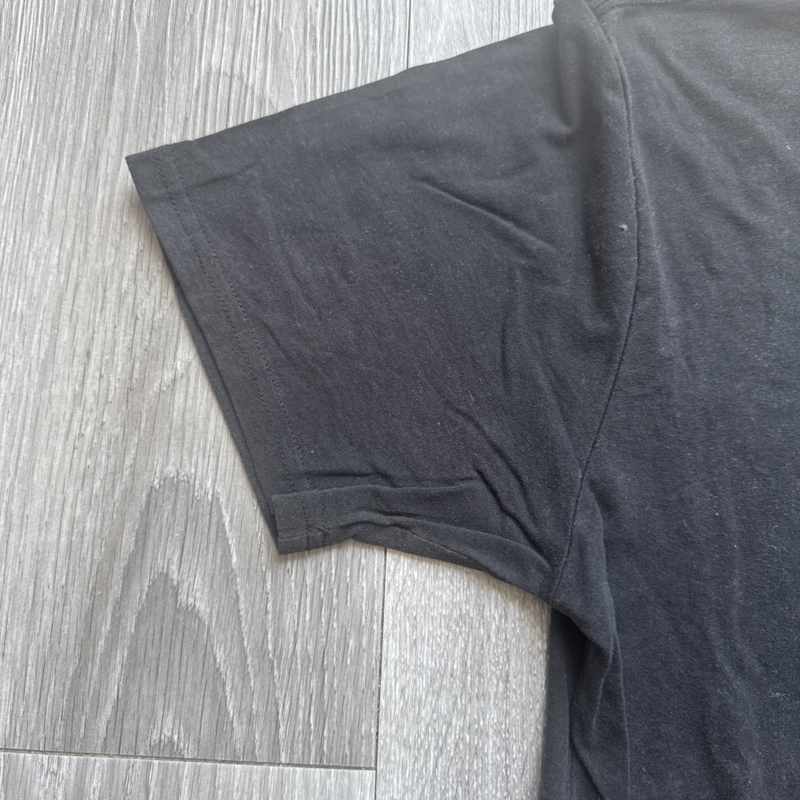 True Classic Men's Gray Solid Knit Cotton/Poly Crew Neck Short Sleeve L Tee gallery
