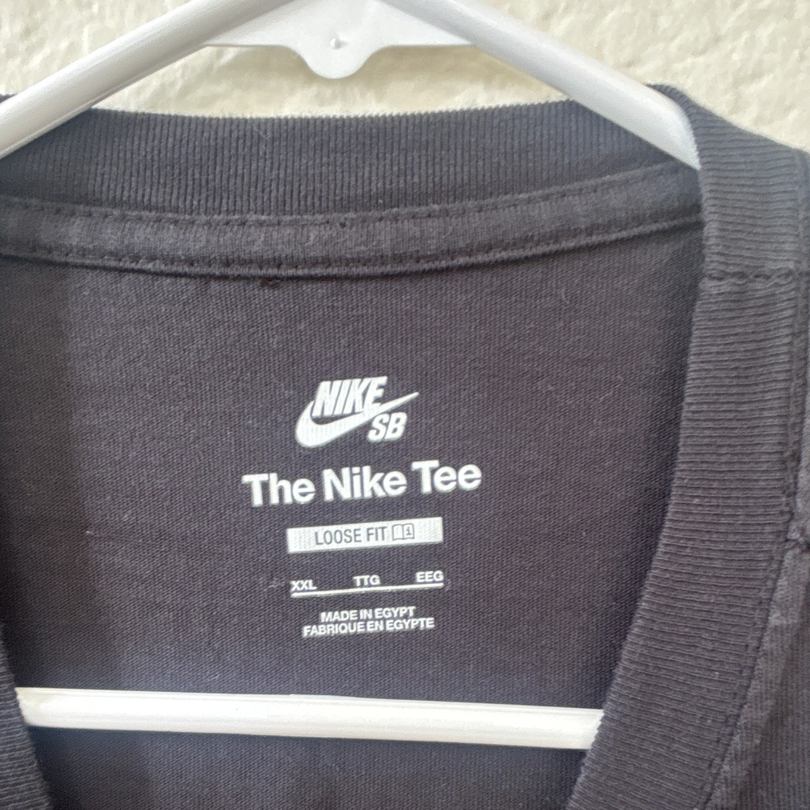 Nike SB The Nike Tee Black Graphic Logo T-Shirt Men’s 2XL Loose Fit Crew Neck gallery