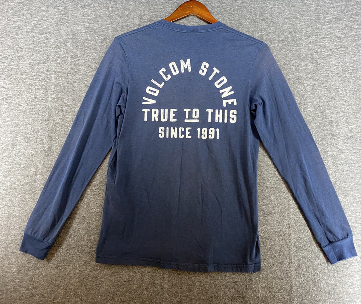 Volcom Stone Men's Size Small Long Sleeve Blue White True To This Since T Shirt gallery