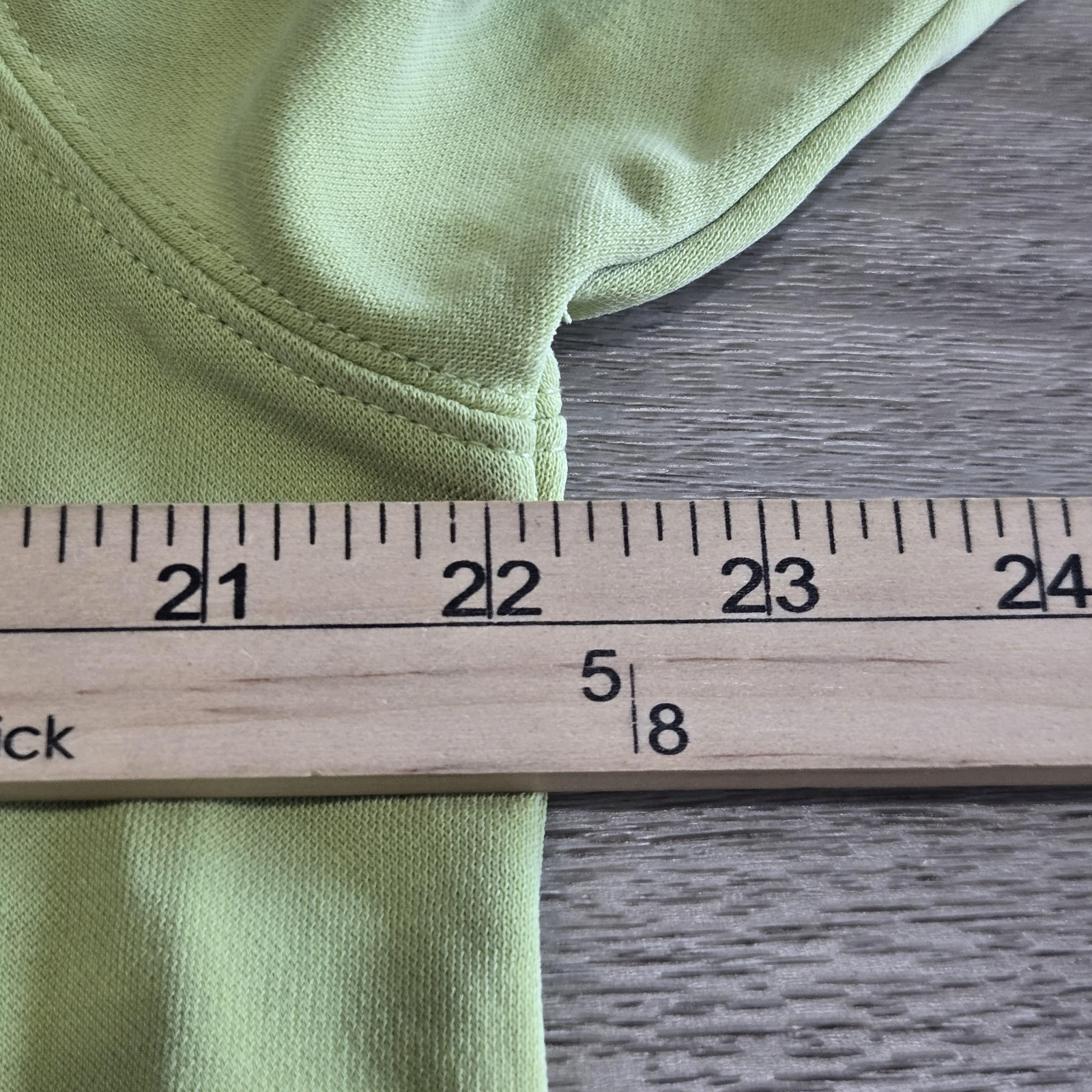 Tommy Bahama Shirt Mens Medium Green Solid Short Sleeve Crewneck Tee Tencel gallery