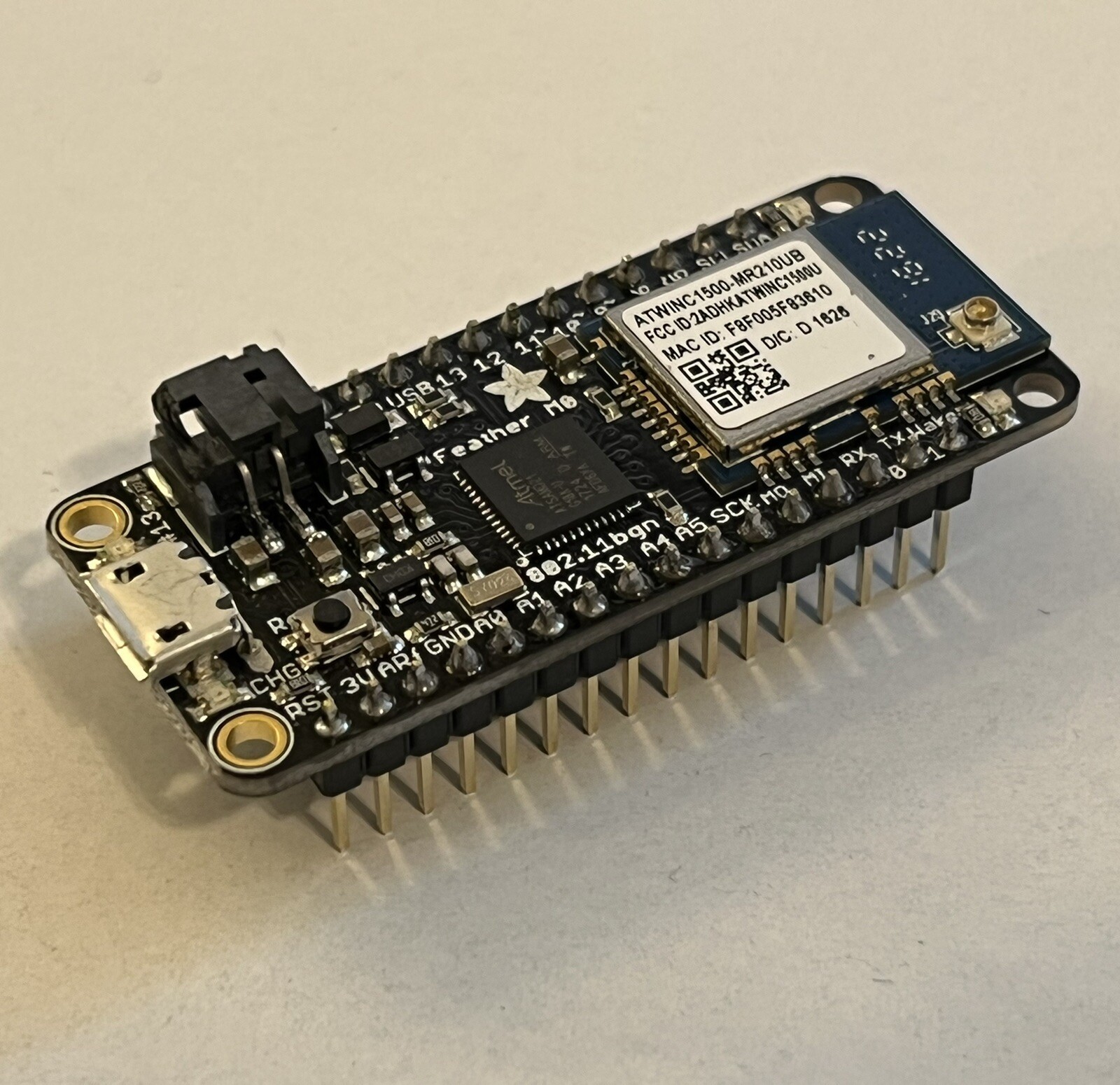 Adafruit Feather M0 WiFi with uFL – ATSAMD21 + ATWINC1500