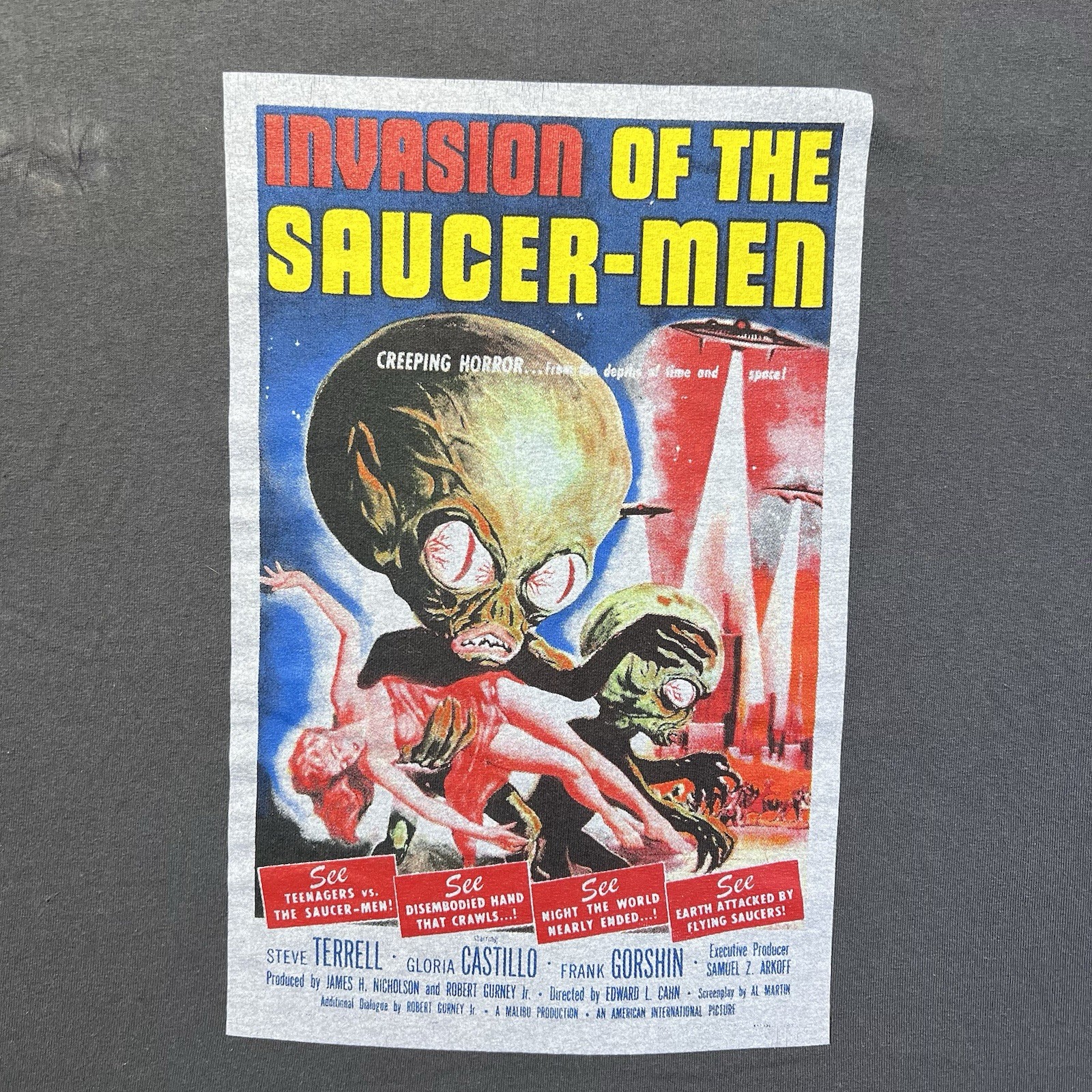 Invasion of the Saucer Men Shirt L Movie Poster Graphic Sci-Fi Horror Tee gallery